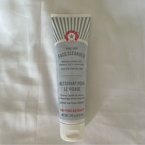 NEW First Aid Beauty Pure Skin Face Cleanser 5oz